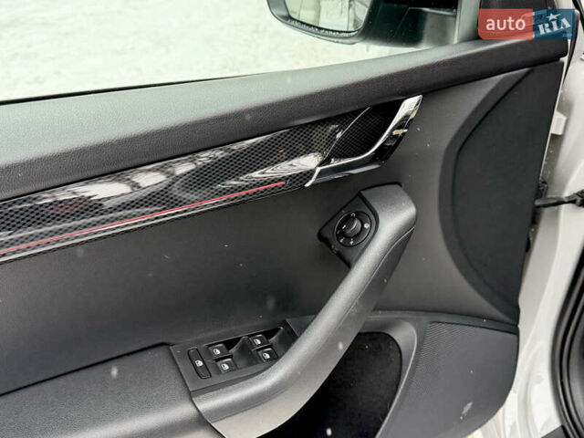 Серый Шкода Октавия, объемом двигателя 2 л и пробегом 203 тыс. км за 24200 $, фото 27 на Automoto.ua