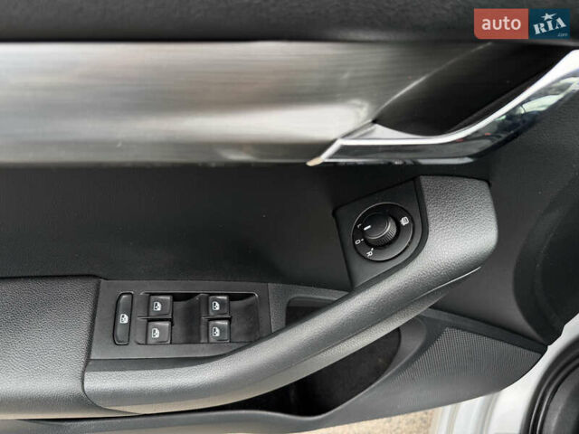 Серый Шкода Октавия, объемом двигателя 2 л и пробегом 259 тыс. км за 14970 $, фото 36 на Automoto.ua