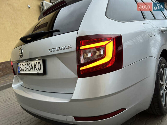 Шкода Октавия 2019 в Дрогобыче на Automoto.ua Серый Шкода Октавия, объемом двигателя 1.97 л и пробегом 231 тыс. км за 16999 $, фото 31 на Automoto.ua