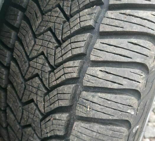 Серый Шкода Октавия, объемом двигателя 1.6 л и пробегом 220 тыс. км за 13100 $, фото 2 на Automoto.ua