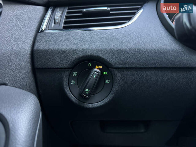 Сірий Шкода Октавія, об'ємом двигуна 2 л та пробігом 174 тис. км за 20500 $, фото 44 на Automoto.ua