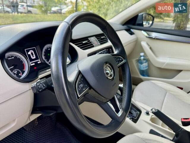 Серый Шкода Октавия, объемом двигателя 1.6 л и пробегом 210 тыс. км за 15990 $, фото 26 на Automoto.ua