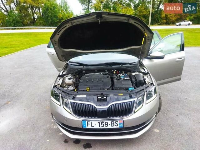 Серый Шкода Октавия, объемом двигателя 1.6 л и пробегом 212 тыс. км за 13500 $, фото 35 на Automoto.ua