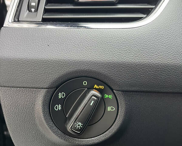 Сірий Шкода Октавія, об'ємом двигуна 1.97 л та пробігом 227 тис. км за 20999 $, фото 30 на Automoto.ua