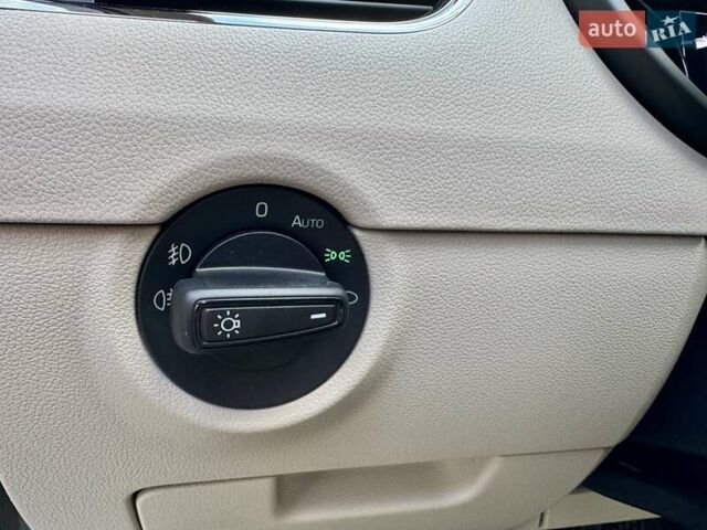 Серый Шкода Октавия, объемом двигателя 1.6 л и пробегом 210 тыс. км за 15990 $, фото 24 на Automoto.ua