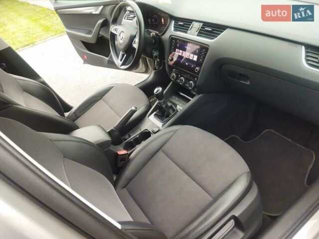 Серый Шкода Октавия, объемом двигателя 1.6 л и пробегом 212 тыс. км за 13500 $, фото 32 на Automoto.ua