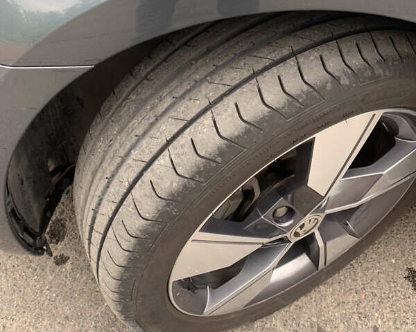 Серый Шкода Октавия, объемом двигателя 1.97 л и пробегом 290 тыс. км за 14800 $, фото 2 на Automoto.ua