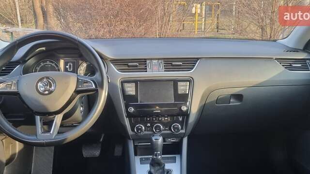 Сірий Шкода Октавія, об'ємом двигуна 1.5 л та пробігом 125 тис. км за 16200 $, фото 1 на Automoto.ua