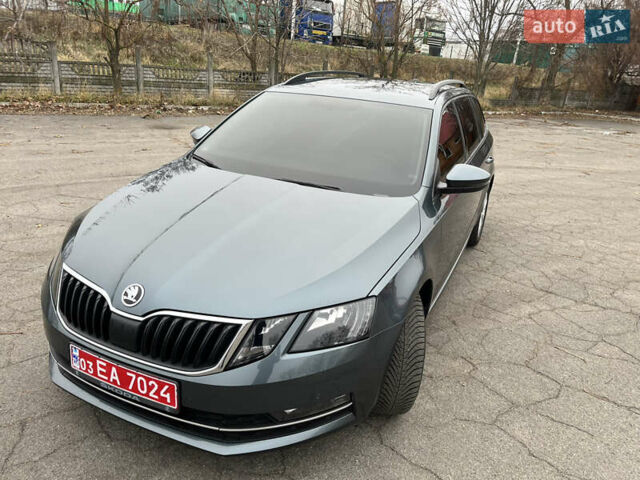 Серый Шкода Октавия, объемом двигателя 1.6 л и пробегом 190 тыс. км за 15000 $, фото 11 на Automoto.ua