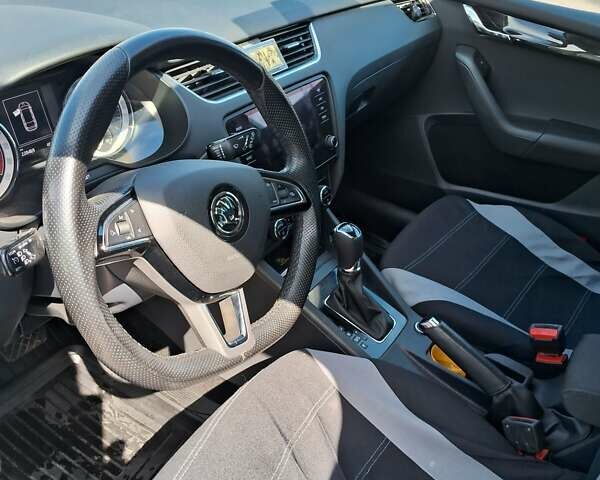 Серый Шкода Октавия, объемом двигателя 1.6 л и пробегом 220 тыс. км за 15855 $, фото 4 на Automoto.ua