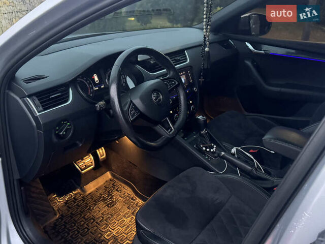 Серый Шкода Октавия, объемом двигателя 2 л и пробегом 255 тыс. км за 16900 $, фото 21 на Automoto.ua