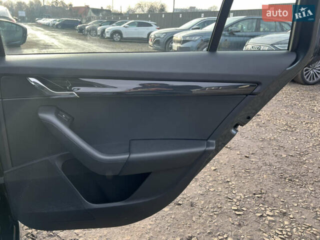 Серый Шкода Октавия, объемом двигателя 2 л и пробегом 210 тыс. км за 17900 $, фото 43 на Automoto.ua