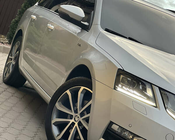 Шкода Октавия 2019 в Дрогобыче на Automoto.ua Серый Шкода Октавия, объемом двигателя 1.97 л и пробегом 231 тыс. км за 16999 $, фото 13 на Automoto.ua