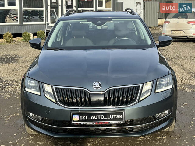 Серый Шкода Октавия, объемом двигателя 2 л и пробегом 210 тыс. км за 17900 $, фото 2 на Automoto.ua