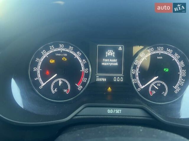 Серый Шкода Октавия, объемом двигателя 2 л и пробегом 233 тыс. км за 17850 $, фото 20 на Automoto.ua