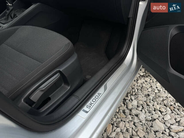 Серый Шкода Октавия, объемом двигателя 2 л и пробегом 291 тыс. км за 14800 $, фото 34 на Automoto.ua