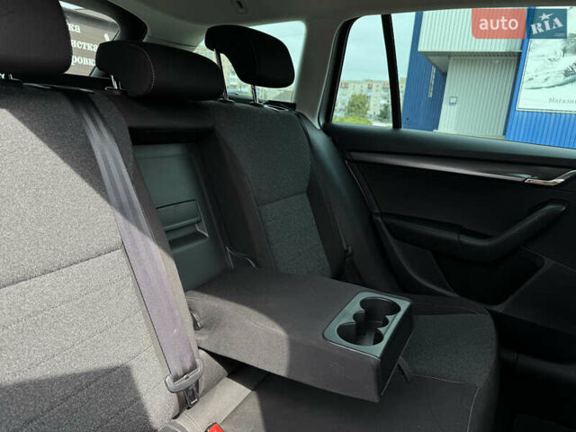 Серый Шкода Октавия, объемом двигателя 2 л и пробегом 259 тыс. км за 14970 $, фото 84 на Automoto.ua