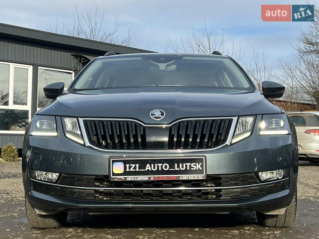 Серый Шкода Октавия, объемом двигателя 2 л и пробегом 210 тыс. км за 17900 $, фото 1 на Automoto.ua