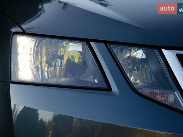 Серый Шкода Октавия, объемом двигателя 1.6 л и пробегом 336 тыс. км за 13800 $, фото 20 на Automoto.ua