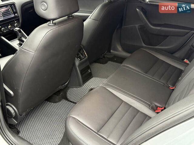 Серый Шкода Октавия, объемом двигателя 1.97 л и пробегом 233 тыс. км за 18800 $, фото 32 на Automoto.ua