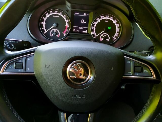 Серый Шкода Октавия, объемом двигателя 2 л и пробегом 289 тыс. км за 15000 $, фото 1 на Automoto.ua