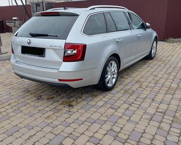 Серый Шкода Октавия, объемом двигателя 1.98 л и пробегом 220 тыс. км за 18900 $, фото 12 на Automoto.ua