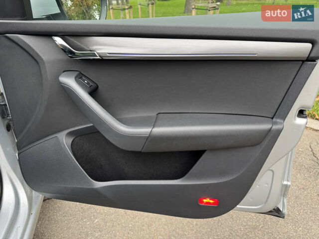 Серый Шкода Октавия, объемом двигателя 2 л и пробегом 175 тыс. км за 17999 $, фото 22 на Automoto.ua