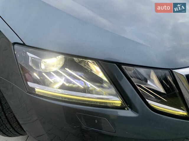 Серый Шкода Октавия, объемом двигателя 1.97 л и пробегом 290 тыс. км за 14800 $, фото 47 на Automoto.ua