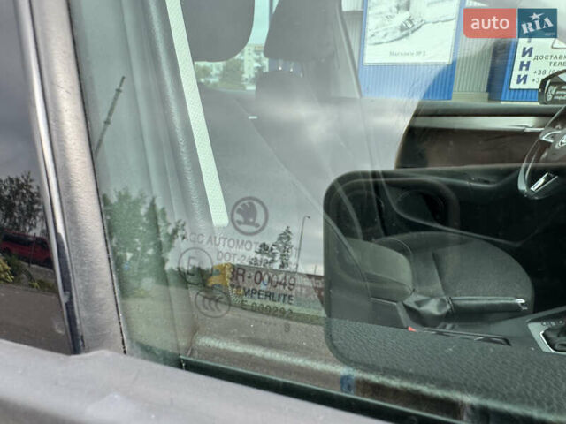 Серый Шкода Октавия, объемом двигателя 2 л и пробегом 259 тыс. км за 14970 $, фото 97 на Automoto.ua