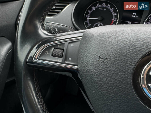 Серый Шкода Октавия, объемом двигателя 2 л и пробегом 259 тыс. км за 14970 $, фото 42 на Automoto.ua