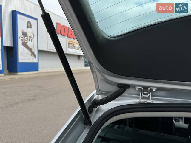 Серый Шкода Октавия, объемом двигателя 2 л и пробегом 259 тыс. км за 14970 $, фото 91 на Automoto.ua