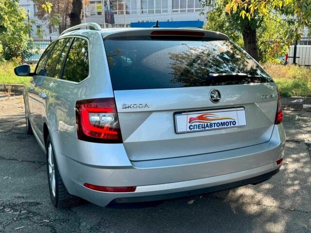Серый Шкода Октавия, объемом двигателя 1.6 л и пробегом 210 тыс. км за 15990 $, фото 7 на Automoto.ua