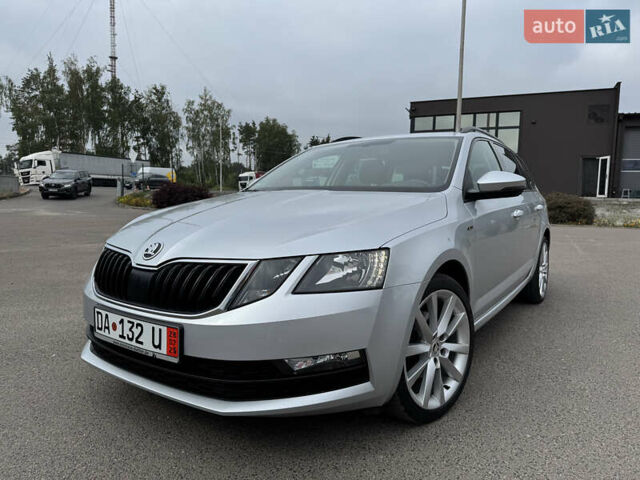 Серый Шкода Октавия, объемом двигателя 2 л и пробегом 259 тыс. км за 14970 $, фото 4 на Automoto.ua