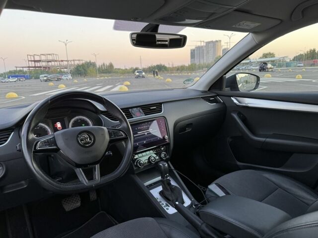 Серый Шкода Октавия, объемом двигателя 1.6 л и пробегом 325 тыс. км за 13500 $, фото 15 на Automoto.ua