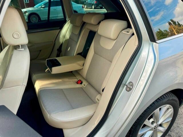 Серый Шкода Октавия, объемом двигателя 1.6 л и пробегом 210 тыс. км за 15990 $, фото 10 на Automoto.ua