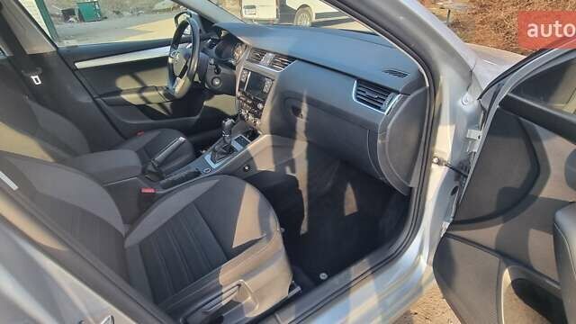 Сірий Шкода Октавія, об'ємом двигуна 1.5 л та пробігом 125 тис. км за 16200 $, фото 2 на Automoto.ua