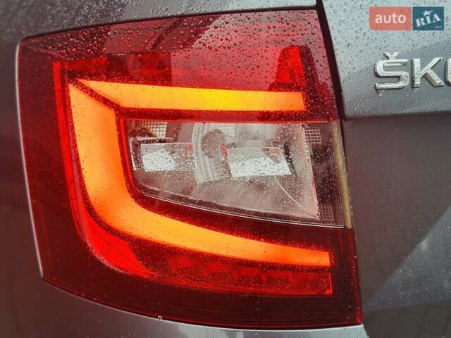 Серый Шкода Октавия, объемом двигателя 1.6 л и пробегом 269 тыс. км за 15999 $, фото 10 на Automoto.ua