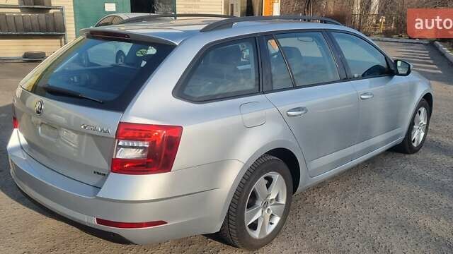 Сірий Шкода Октавія, об'ємом двигуна 1.5 л та пробігом 125 тис. км за 16200 $, фото 19 на Automoto.ua