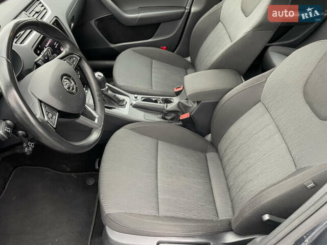 Серый Шкода Октавия, объемом двигателя 1.97 л и пробегом 204 тыс. км за 17999 $, фото 22 на Automoto.ua