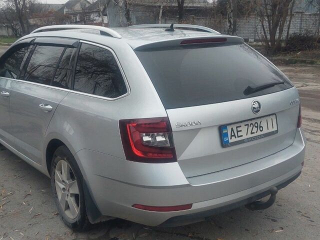 Серый Шкода Октавия, объемом двигателя 1.6 л и пробегом 252 тыс. км за 15500 $, фото 1 на Automoto.ua