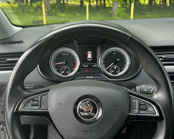 Шкода Октавия 2019 в Киеве на Automoto.ua Серый Шкода Октавия, объемом двигателя 1.97 л и пробегом 120 тыс. км за 17500 $, фото 4 на Automoto.ua