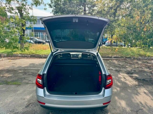 Серый Шкода Октавия, объемом двигателя 1.6 л и пробегом 210 тыс. км за 15990 $, фото 18 на Automoto.ua