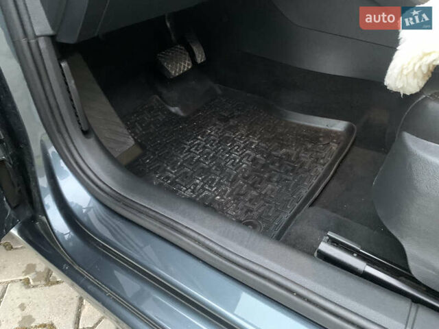 Серый Шкода Октавия, объемом двигателя 1.97 л и пробегом 290 тыс. км за 14800 $, фото 26 на Automoto.ua