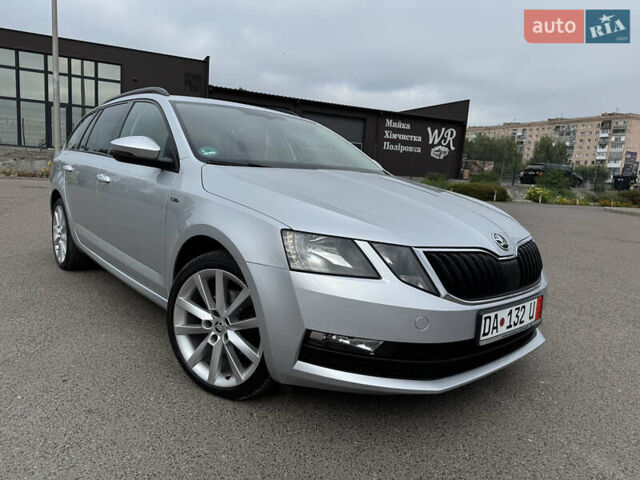 Серый Шкода Октавия, объемом двигателя 2 л и пробегом 259 тыс. км за 14970 $, фото 7 на Automoto.ua
