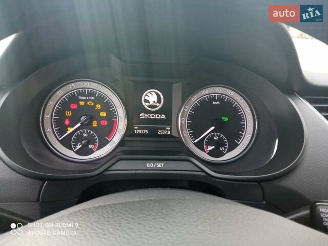 Сірий Шкода Октавія, об'ємом двигуна 1.6 л та пробігом 173 тис. км за 14700 $, фото 26 на Automoto.ua