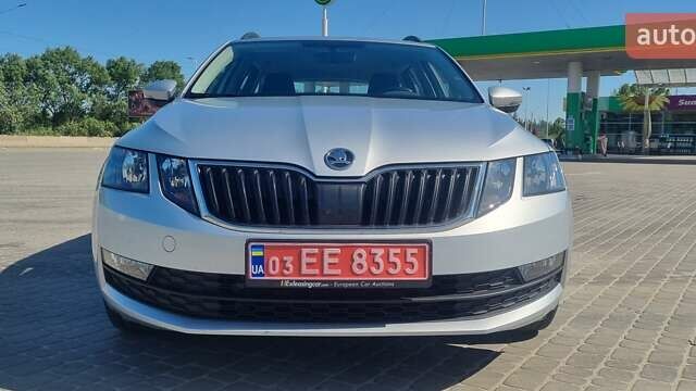 Серый Шкода Октавия, объемом двигателя 1.5 л и пробегом 125 тыс. км за 16200 $, фото 8 на Automoto.ua