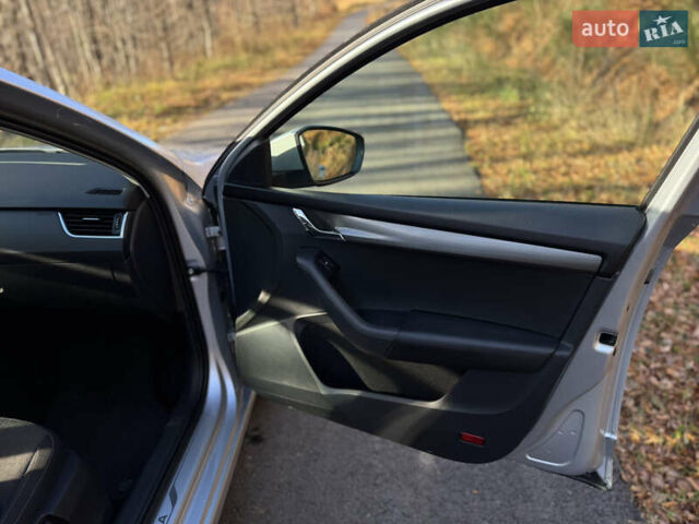 Сірий Шкода Октавія, об'ємом двигуна 1.97 л та пробігом 290 тис. км за 14850 $, фото 36 на Automoto.ua
