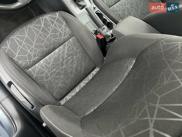 Серый Шкода Октавия, объемом двигателя 2 л и пробегом 285 тыс. км за 15900 $, фото 30 на Automoto.ua