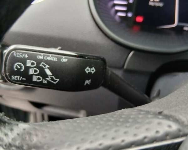 Серый Шкода Октавия, объемом двигателя 1.5 л и пробегом 221 тыс. км за 15500 $, фото 33 на Automoto.ua