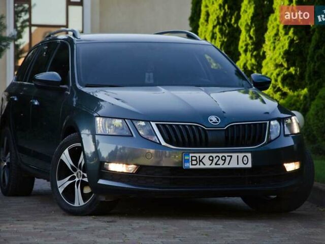 Серый Шкода Октавия, объемом двигателя 1.6 л и пробегом 336 тыс. км за 13800 $, фото 7 на Automoto.ua